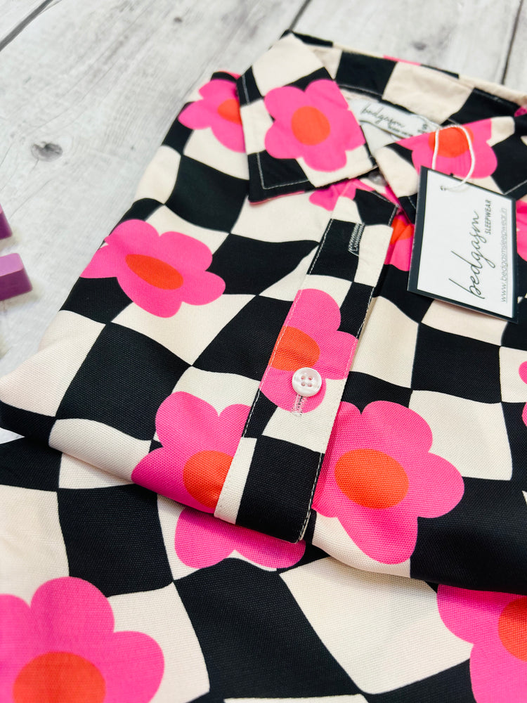 Load image into Gallery viewer, Black Checkered Nightwear Set