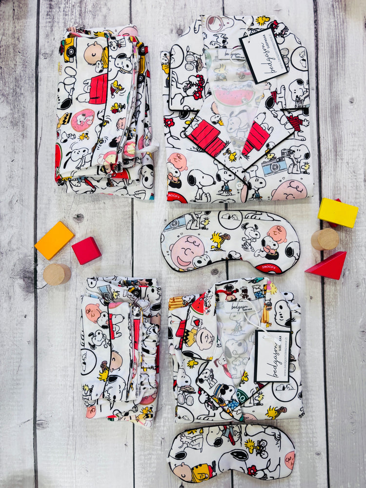 Load image into Gallery viewer, Snoopy’s World - Pajama Set Nightwear Set