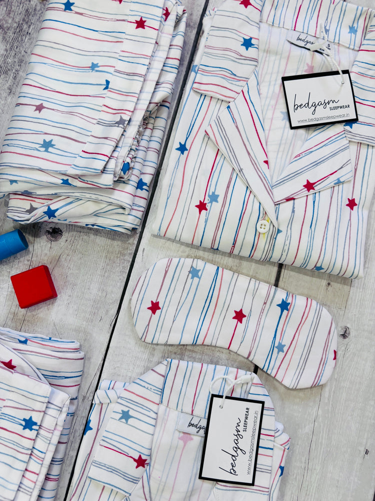 Load image into Gallery viewer, String of Stars Couple Nightwear Set