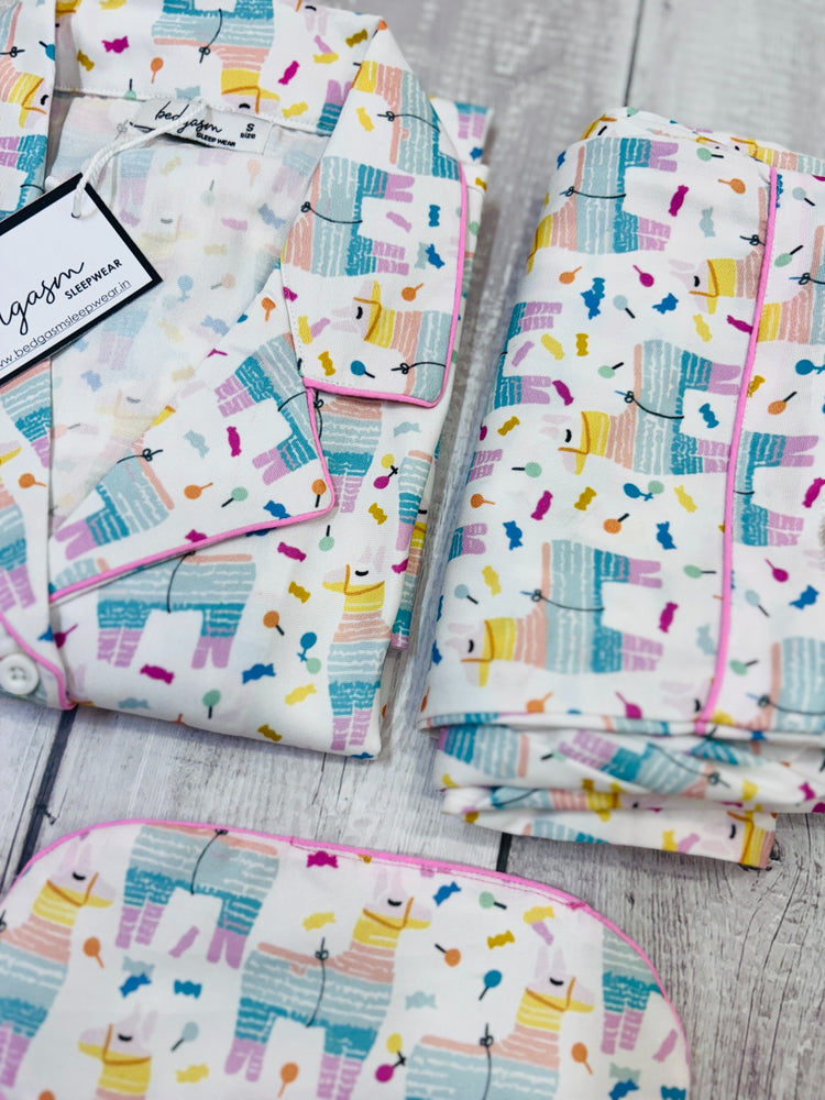 Load image into Gallery viewer, Fuzzy Llama Nightwear Set