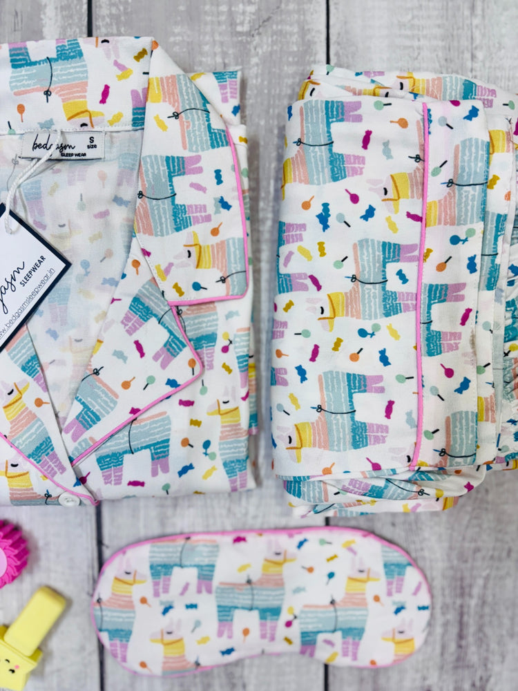 Load image into Gallery viewer, Fuzzy Llama - Pajama Set Nightwear Set