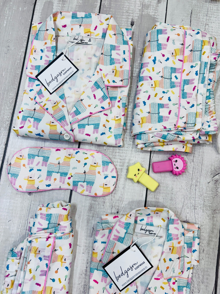 Load image into Gallery viewer, Fuzzy Llama - Pajama Set Nightwear Set