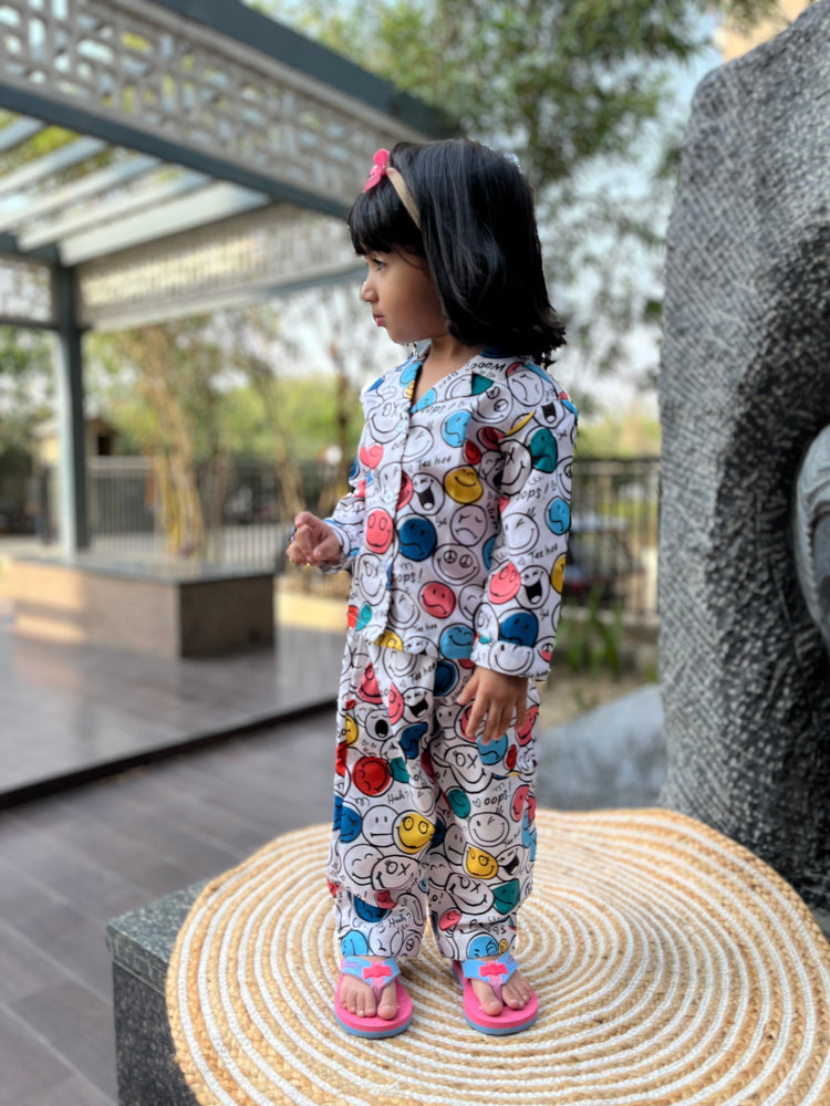 Load image into Gallery viewer, Emoji Kids Colour In Set