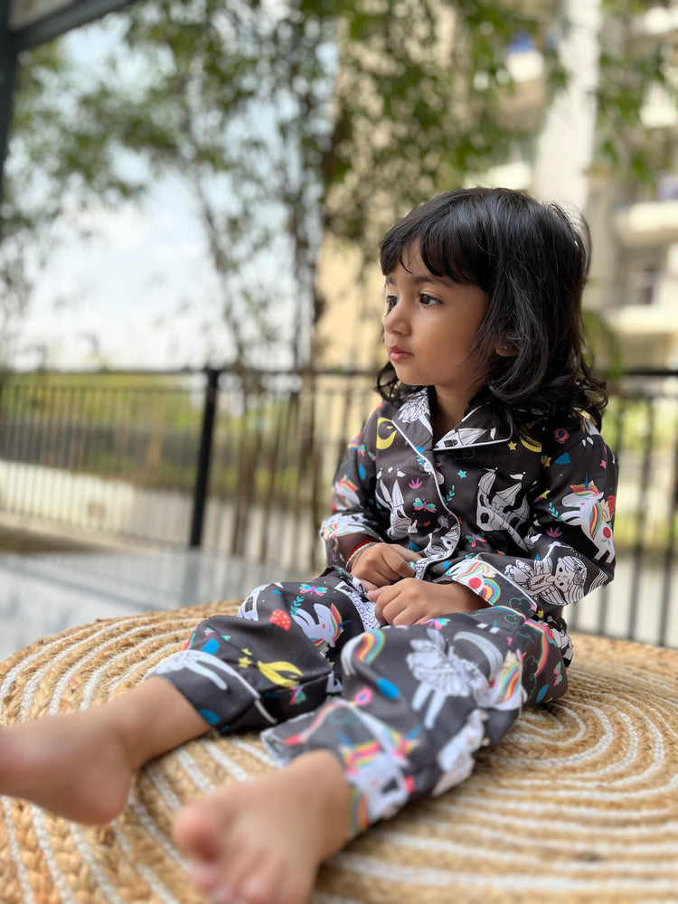 Load image into Gallery viewer, Unicorn Castle Kids Colour in Set