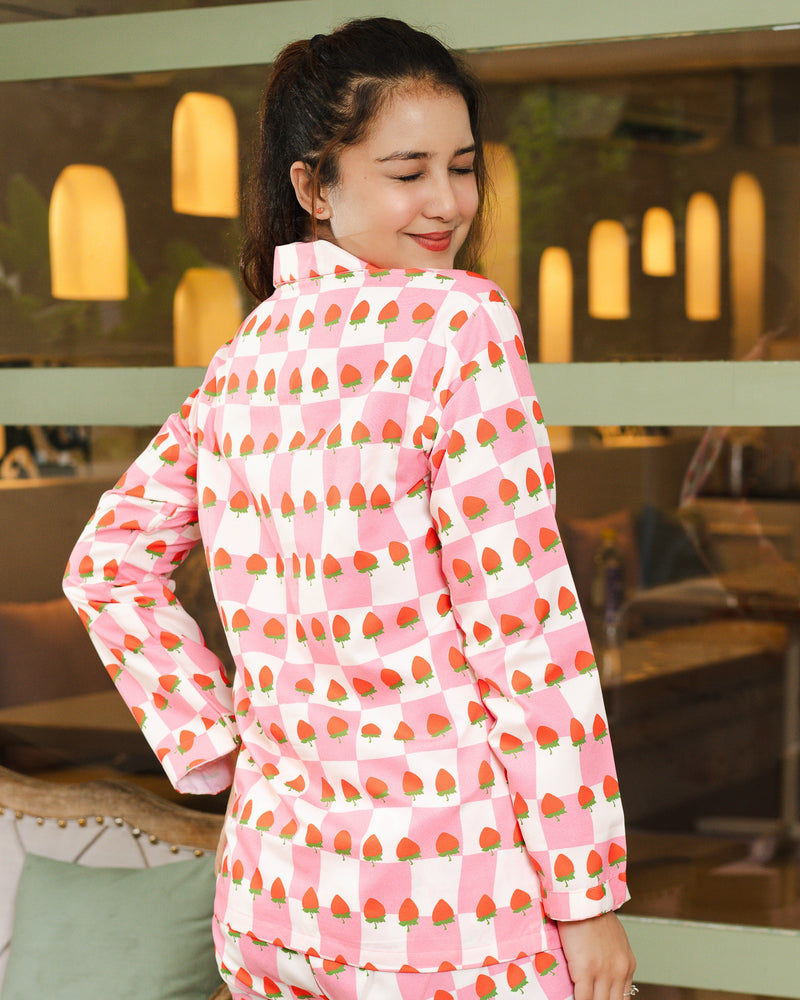 Load image into Gallery viewer, Strawberry Nightwear Set