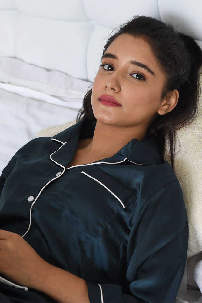 Load image into Gallery viewer, Bottle Green Notched Collar Satin Nightwear Set