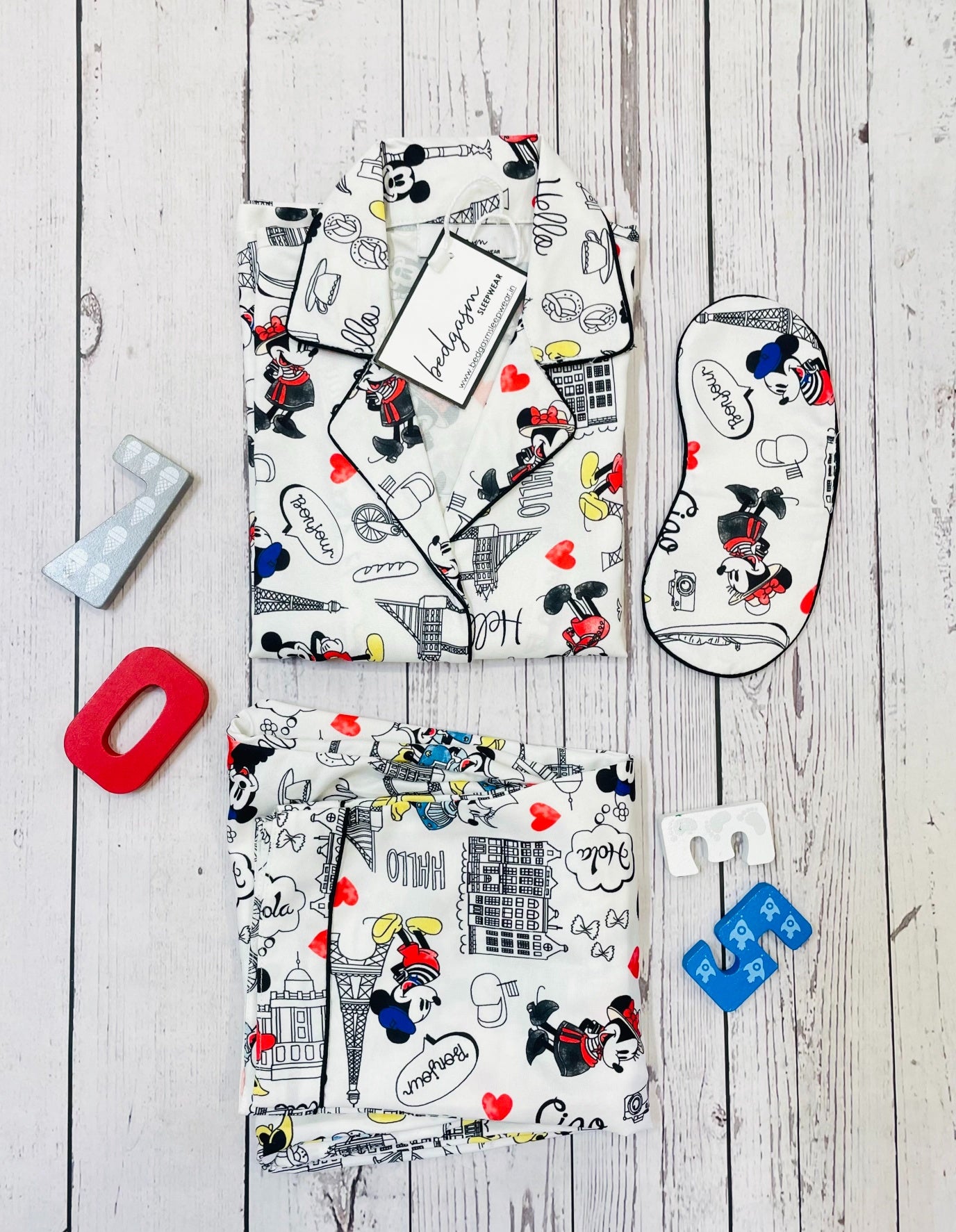 パジャマ・バスローブ BONJOUR KIDS PYJAMA SET IN A POUCH 6y BONJOUR KIDS PYJAMA SET IN A POUCH 6y パジャマ・バスローブ