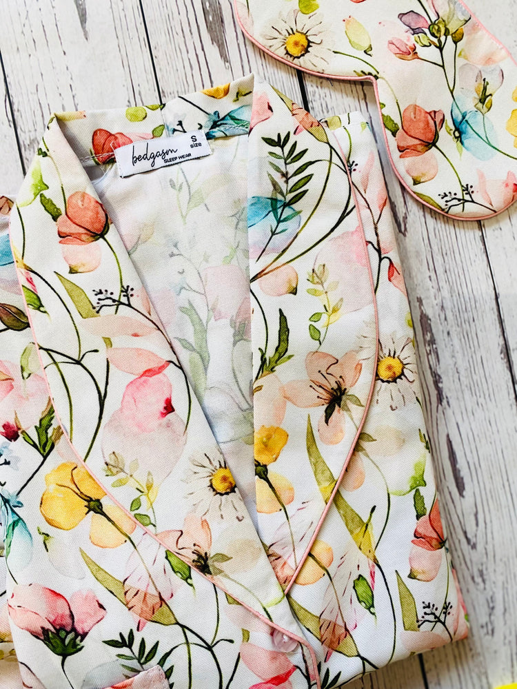 Load image into Gallery viewer, Flowery Madness - Pajama Set Nightwear Set