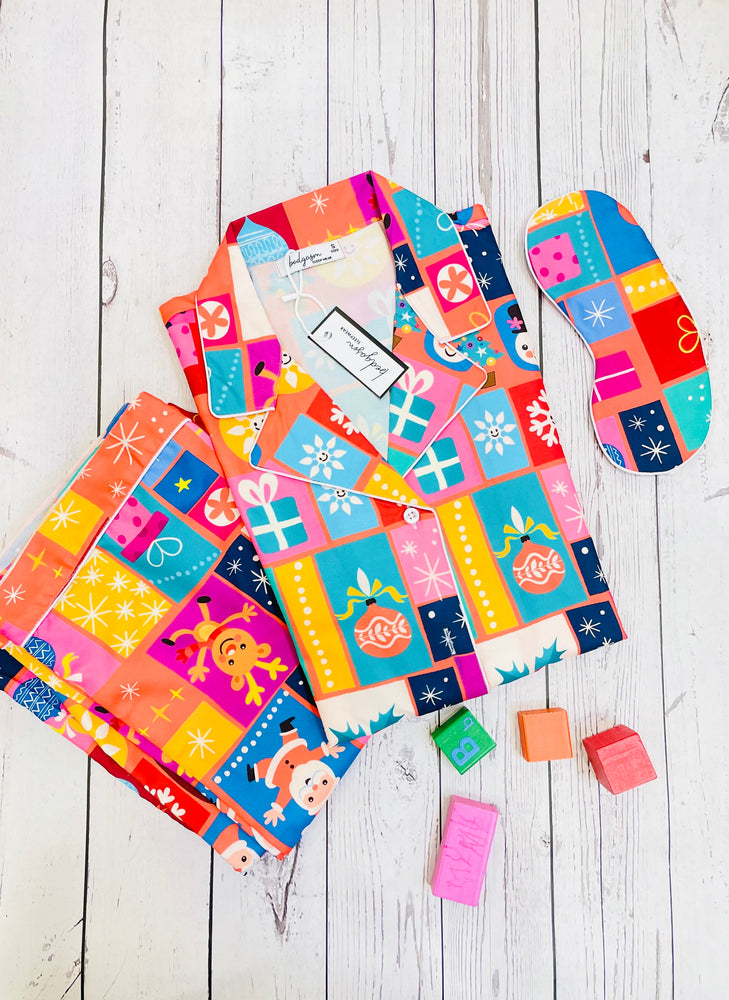 Load image into Gallery viewer, Santa Tell Me! Nightwear Set