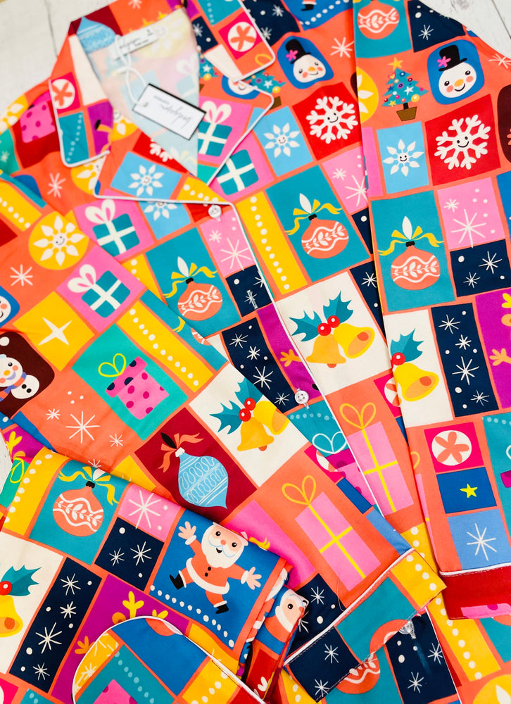 Load image into Gallery viewer, Santa Tell Me! Nightwear Set