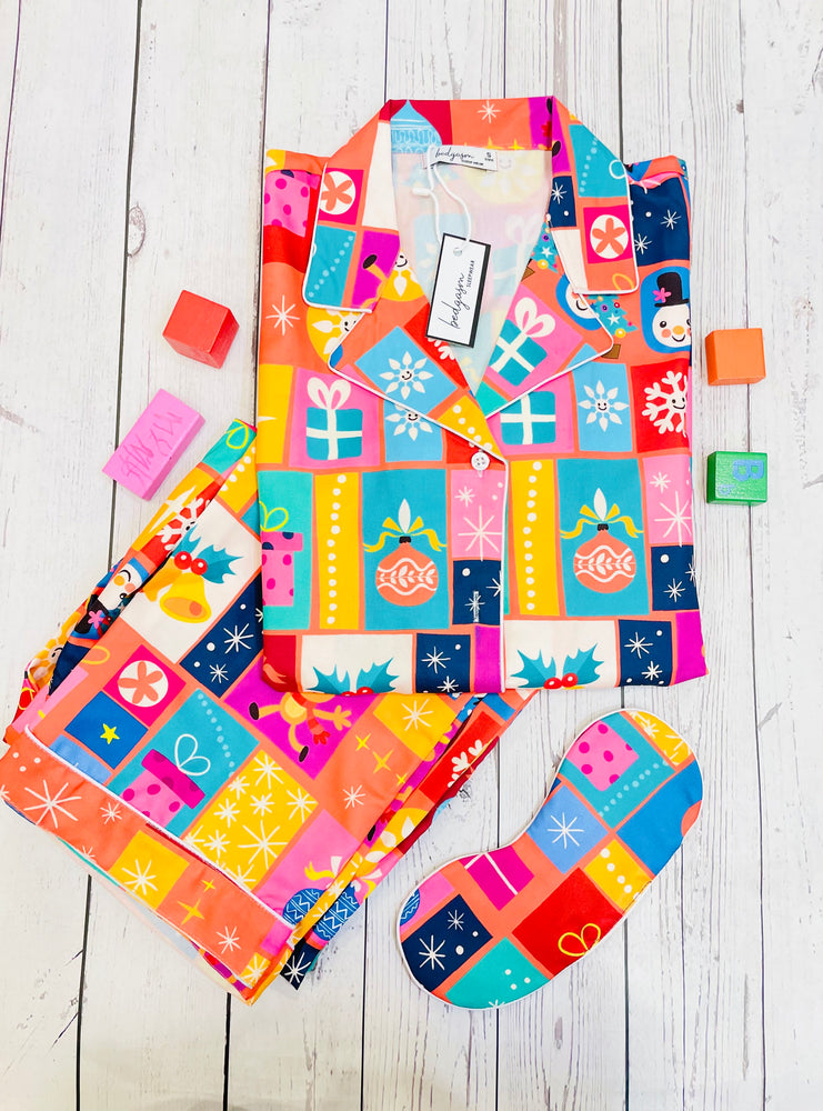 Load image into Gallery viewer, Santa Tell Me! Nightwear Set