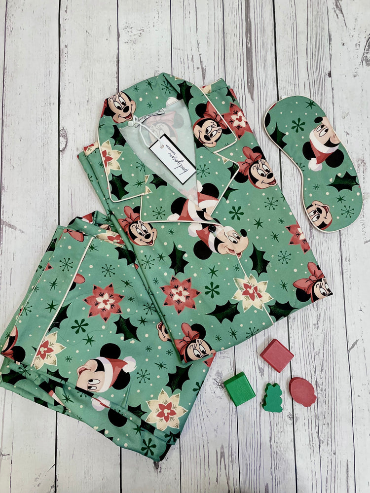 Load image into Gallery viewer, Snowflake Nightwear Set