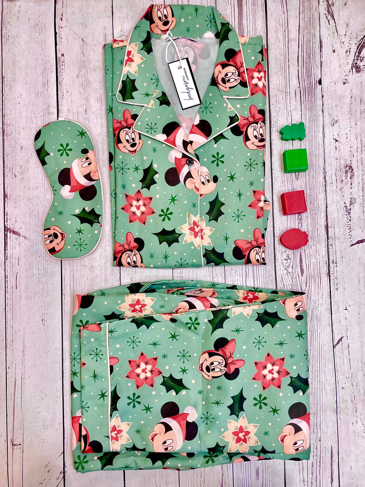 Load image into Gallery viewer, Snowflake Nightwear Set