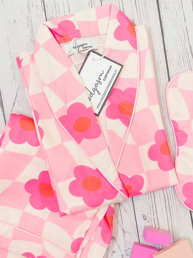 Load image into Gallery viewer, Flowers Nightwear Set