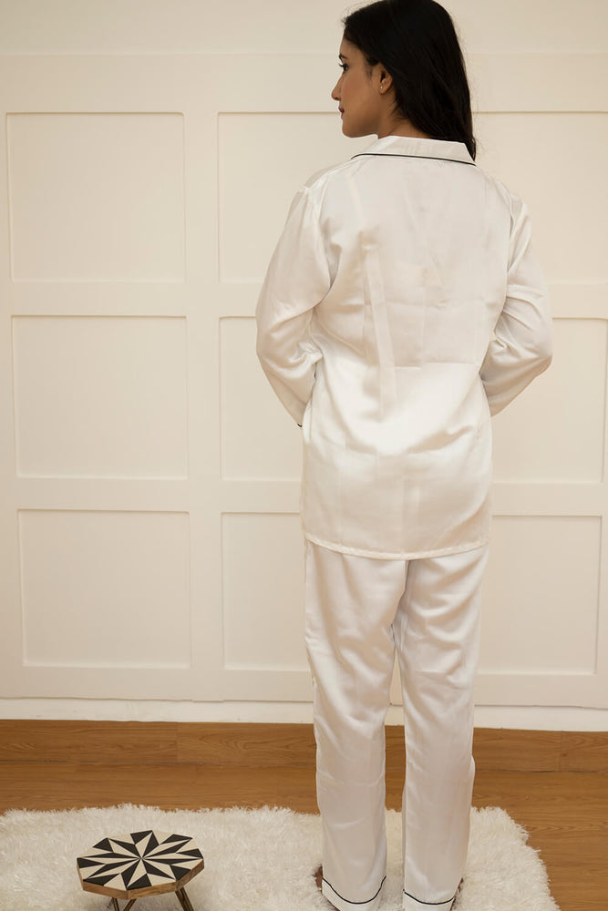 Load image into Gallery viewer, WHITE - 3 POCKETS LUXE SATIN NIGHTWEAR SET