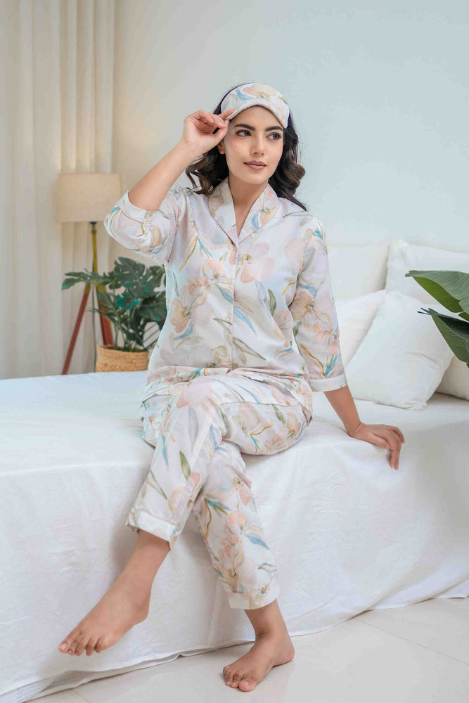 Load image into Gallery viewer, Dreamy Pastels Nightwear Set
