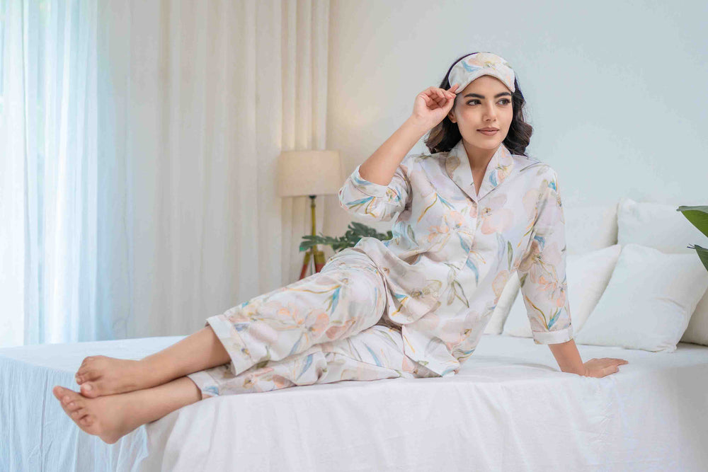 Load image into Gallery viewer, Dreamy Pastels Nightwear Set
