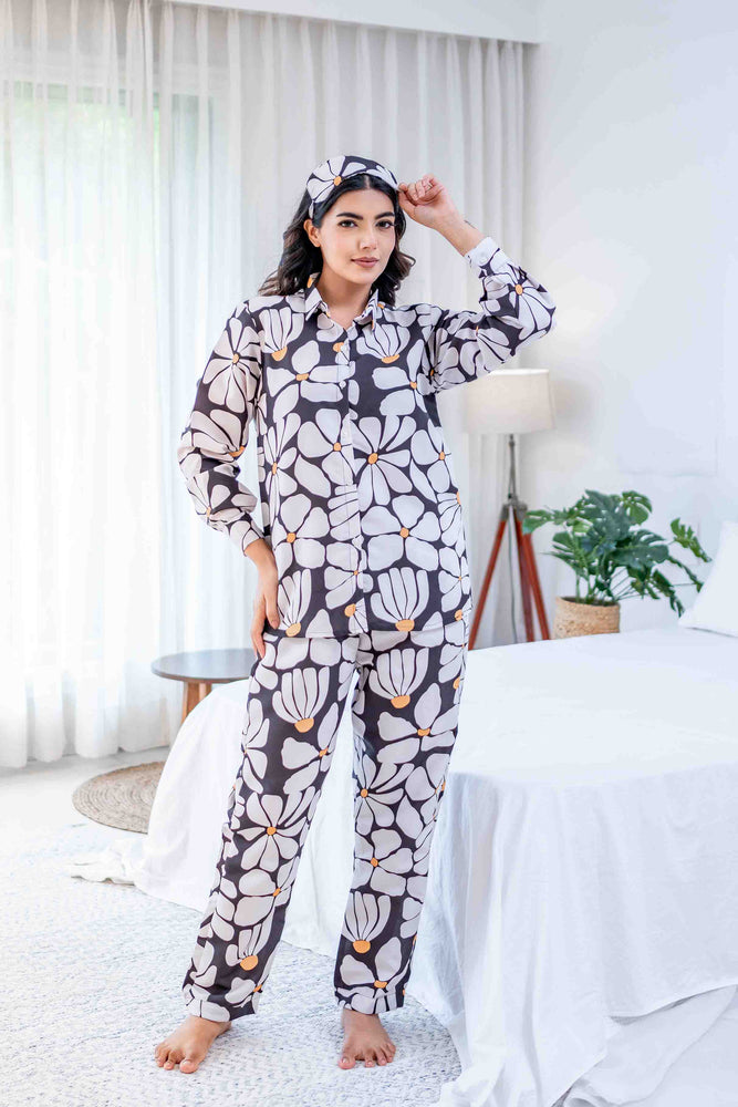 Load image into Gallery viewer, Noir Garden Nightwear Set
