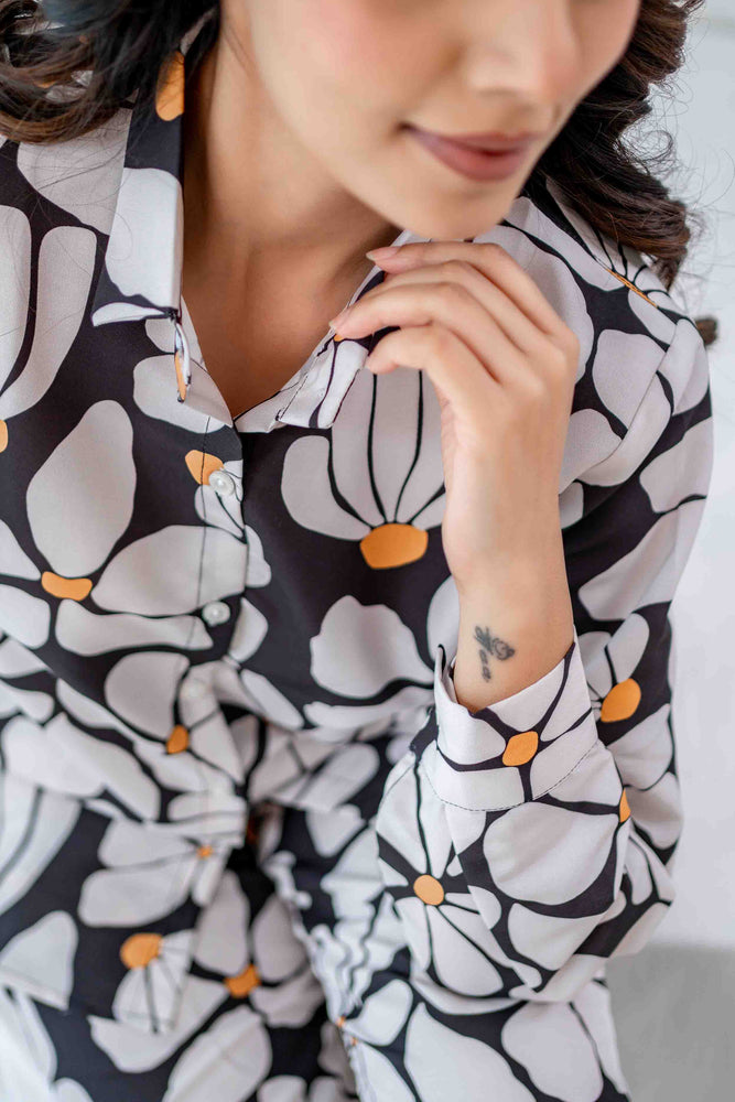 Load image into Gallery viewer, Noir Garden Nightwear Set
