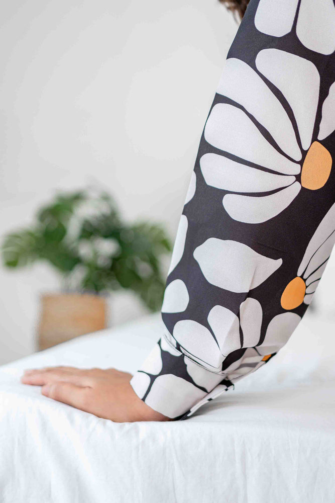 Load image into Gallery viewer, Noir Garden Nightwear Set
