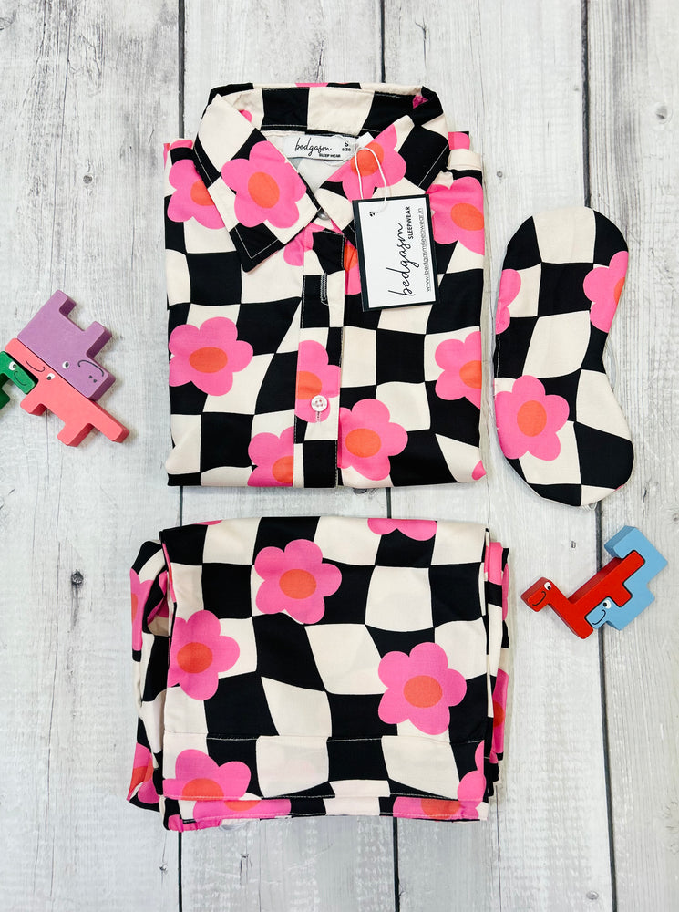 Load image into Gallery viewer, Black Checkered Nightwear Set
