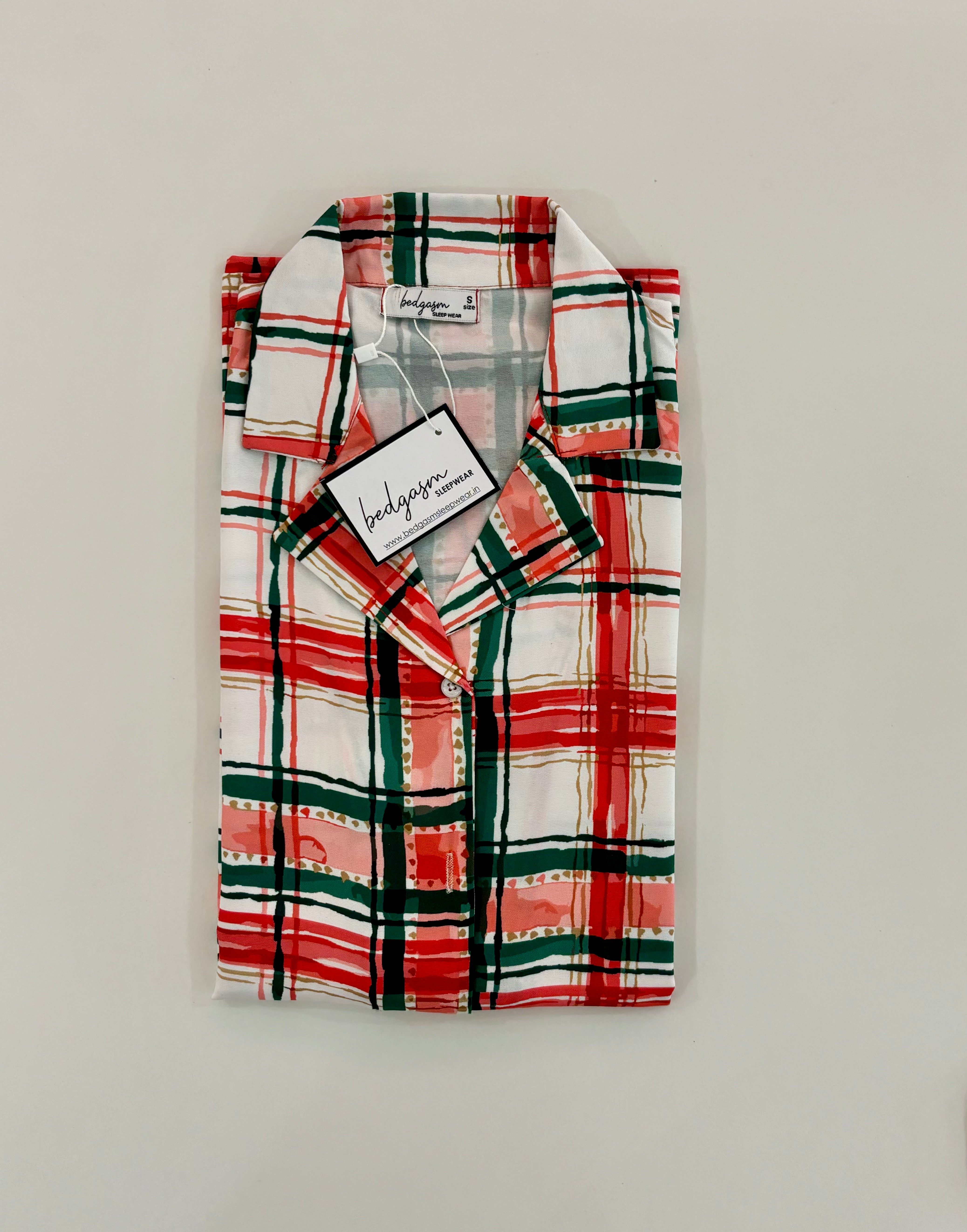 Cozy Plaid Dreams Women Nightwear Set