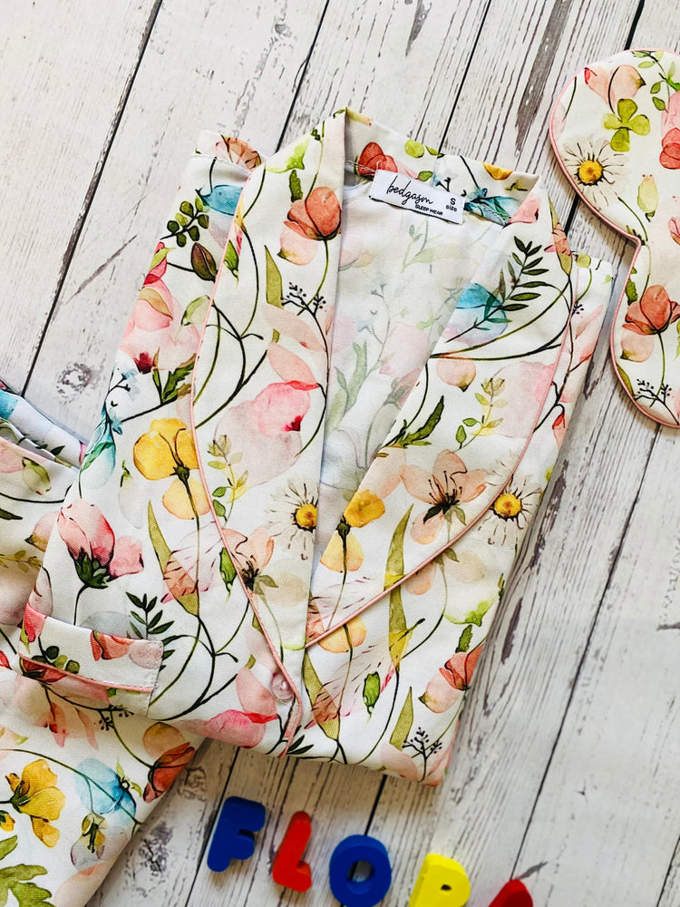 Load image into Gallery viewer, Flowery Madness Nightwear Set
