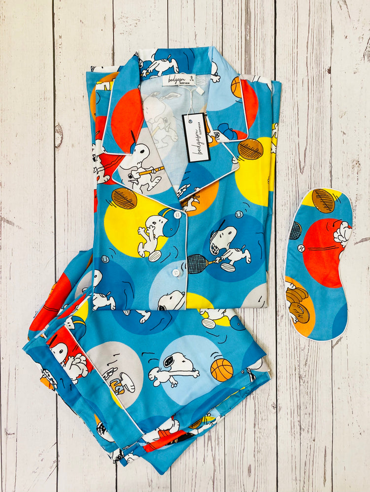 Load image into Gallery viewer, Snoopy’s Day Out Nightwear Set

