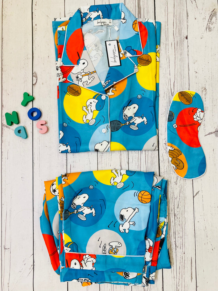 Load image into Gallery viewer, Snoopy’s Day Out Nightwear Set
